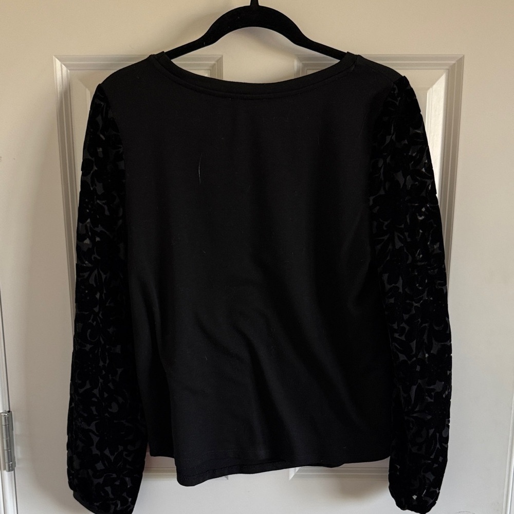 Altar'd State Puff-Sleeved Velvet Burnout Top Size Small - Picture 5 of 7